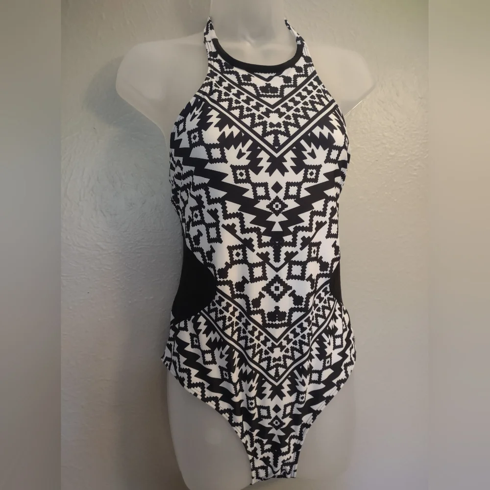 Tribal Print White Black High-Neck Halter One-Piece Swimsuit Size Large - Picture 5 of 12